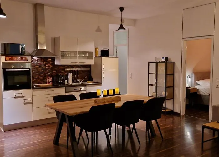 Homey Apartments Harbor Suite - Parking Two Bathrooms Netflix Sea View