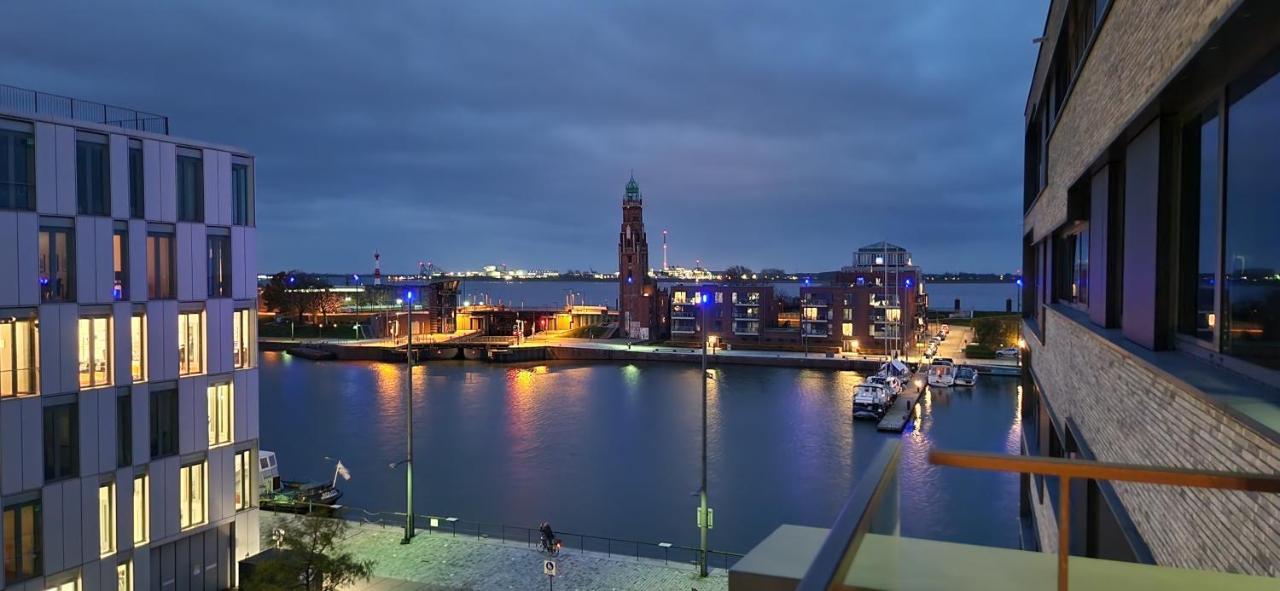 Homey Harbor - Parking Two Bathrooms Netflix Sea View Apartment Bremerhaven
