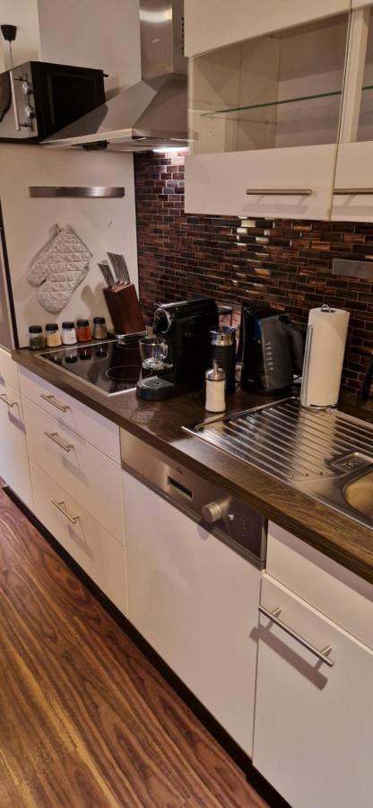 Apartment Homey Harbor - Parking Two Bathrooms Netflix Sea View